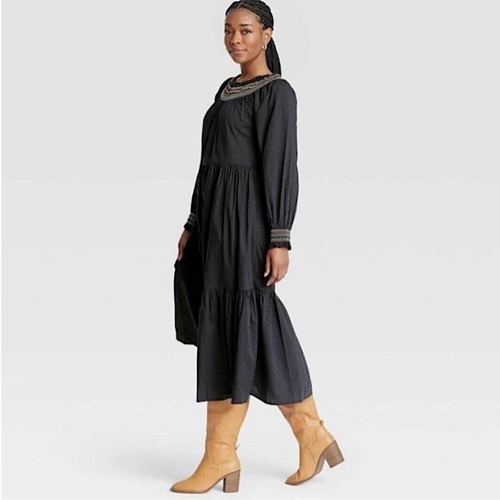 🆕 UNIVERSAL THREAD Black Embroidered Off-The-Shoulder Balloon Sleeve Boho Dress